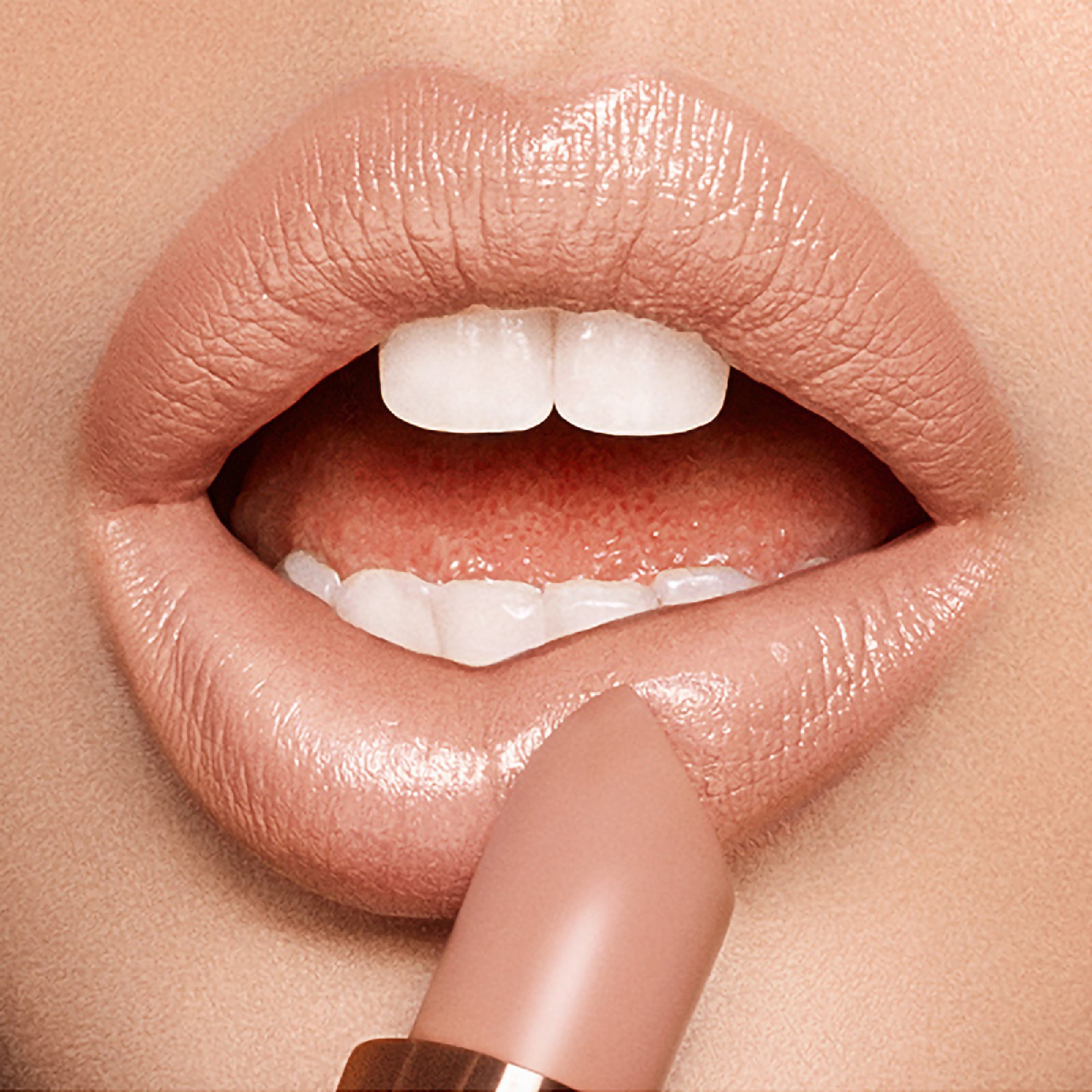 Charlotte Tilbury - K.I.S.S.I.N.G Lipstick