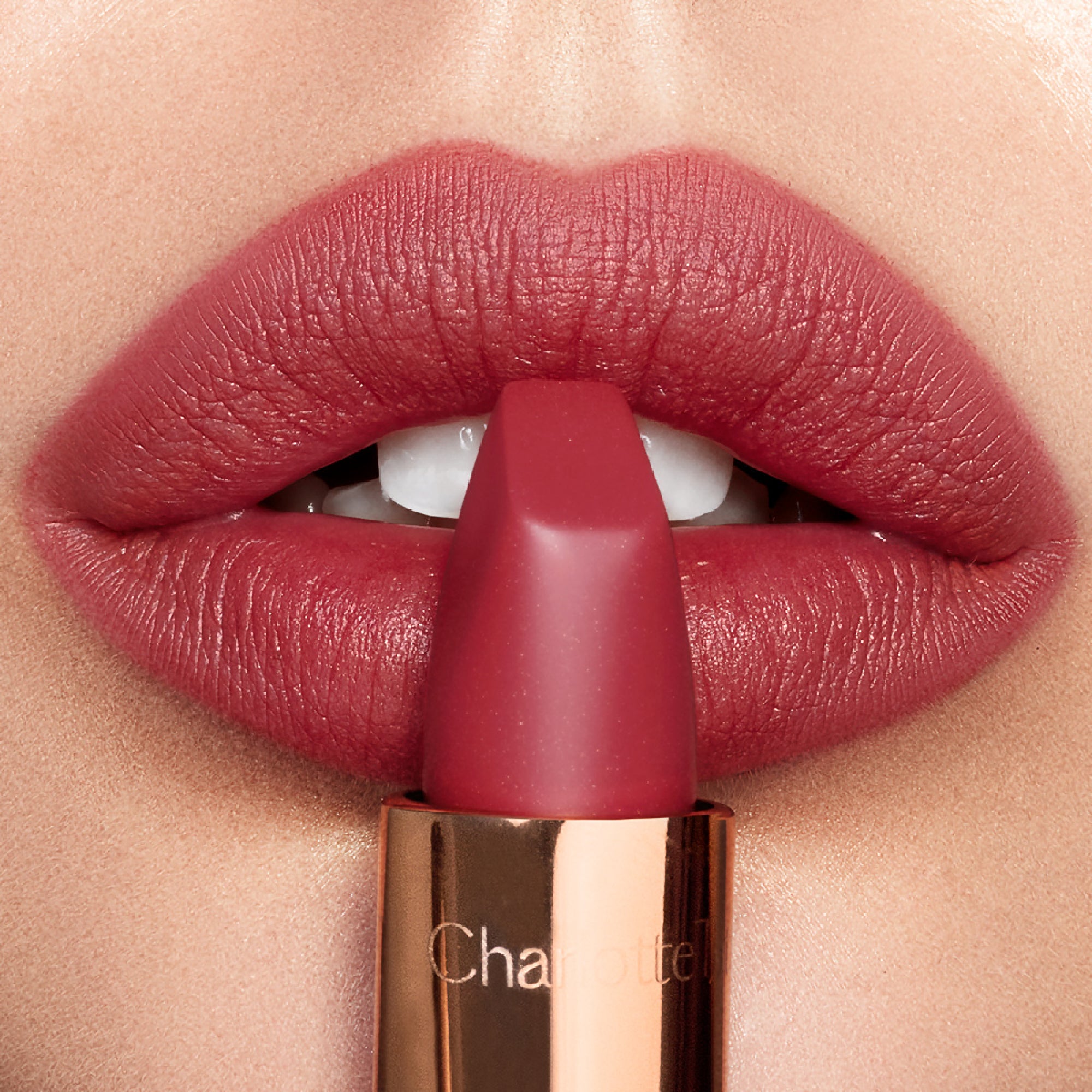 Charlotte Tilbury - Matte Revolution Lipstick