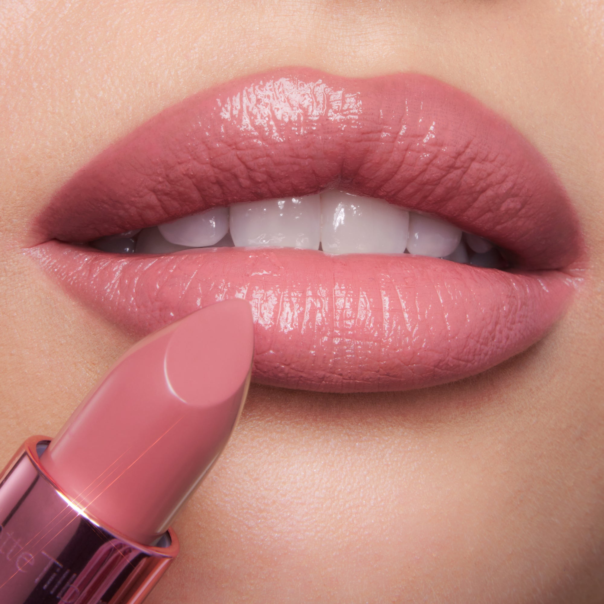 Charlotte Tilbury - K.I.S.S.I.N.G Lipstick