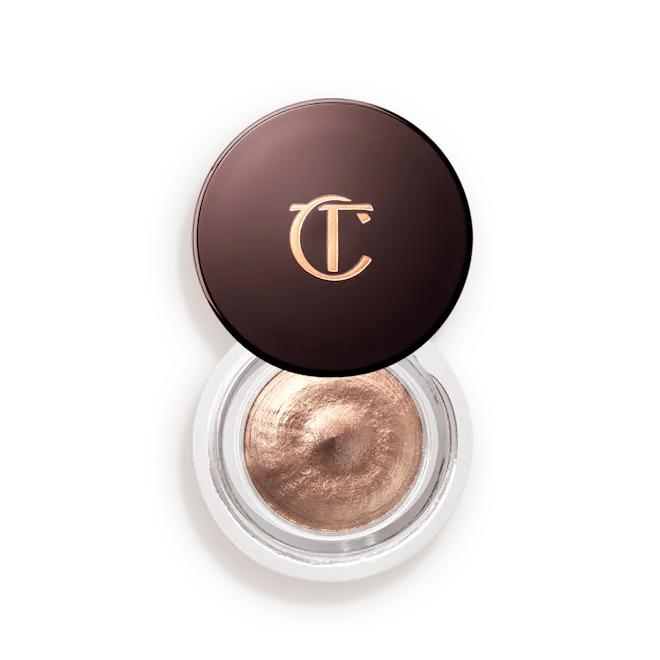 Charlotte Tilbury Eyes to Mesmerize – Effortless Glam for Pakistani Women