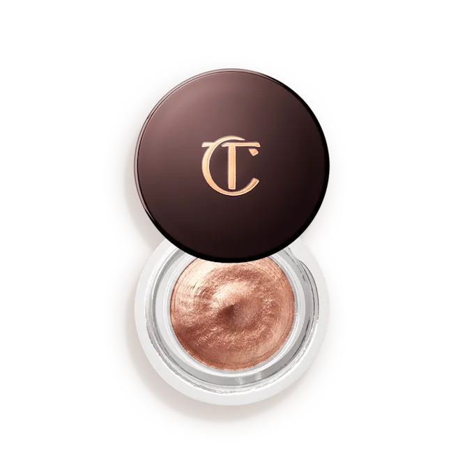 Charlotte Tilbury Eyes to Mesmerize – Effortless Glam for Pakistani Women
