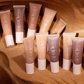 HUDA BEAUTY GLOWING SKIN TINT FOUNDATION