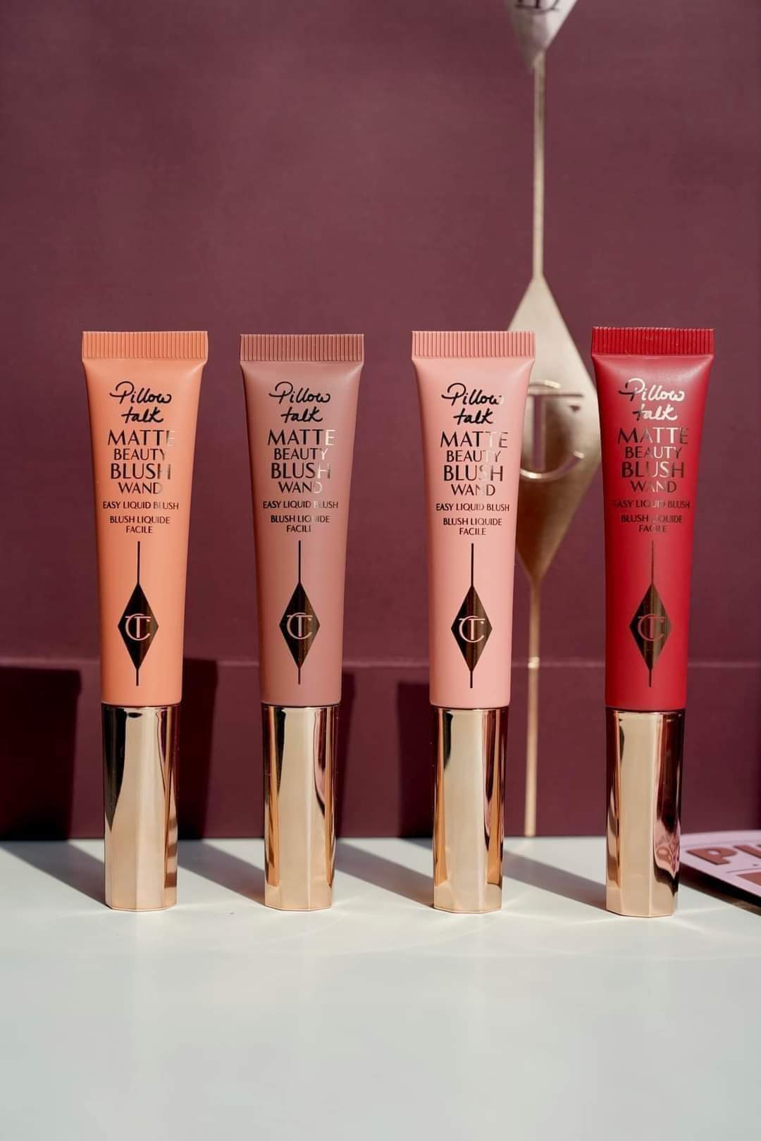 CHARLOTTE TILBURY Blush Wand Pillow Talk